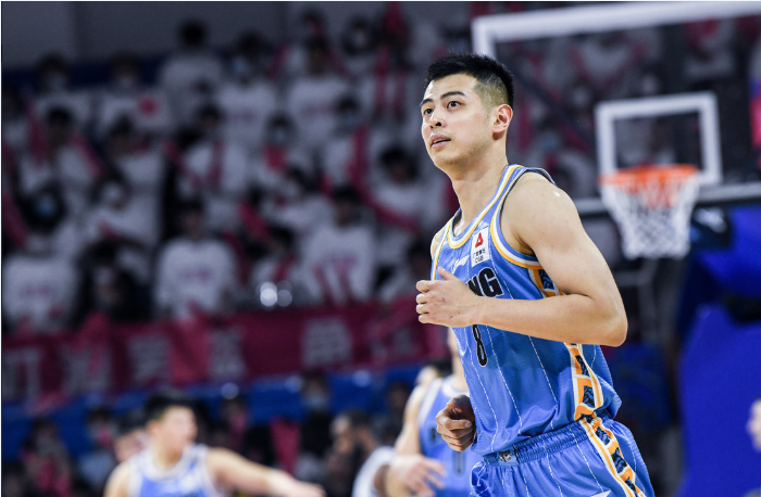 大胜山东男, 缘球员也是